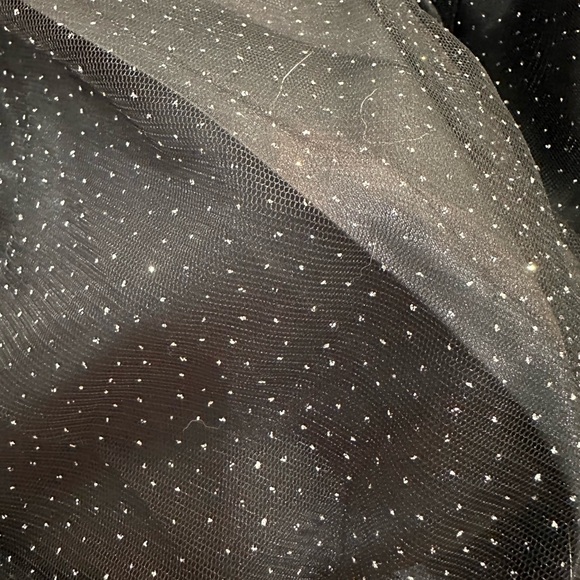 Absolutely stunning plus size 18 Mac Duggal bling tulle evening gown.  BNWT - Picture 5 of 9